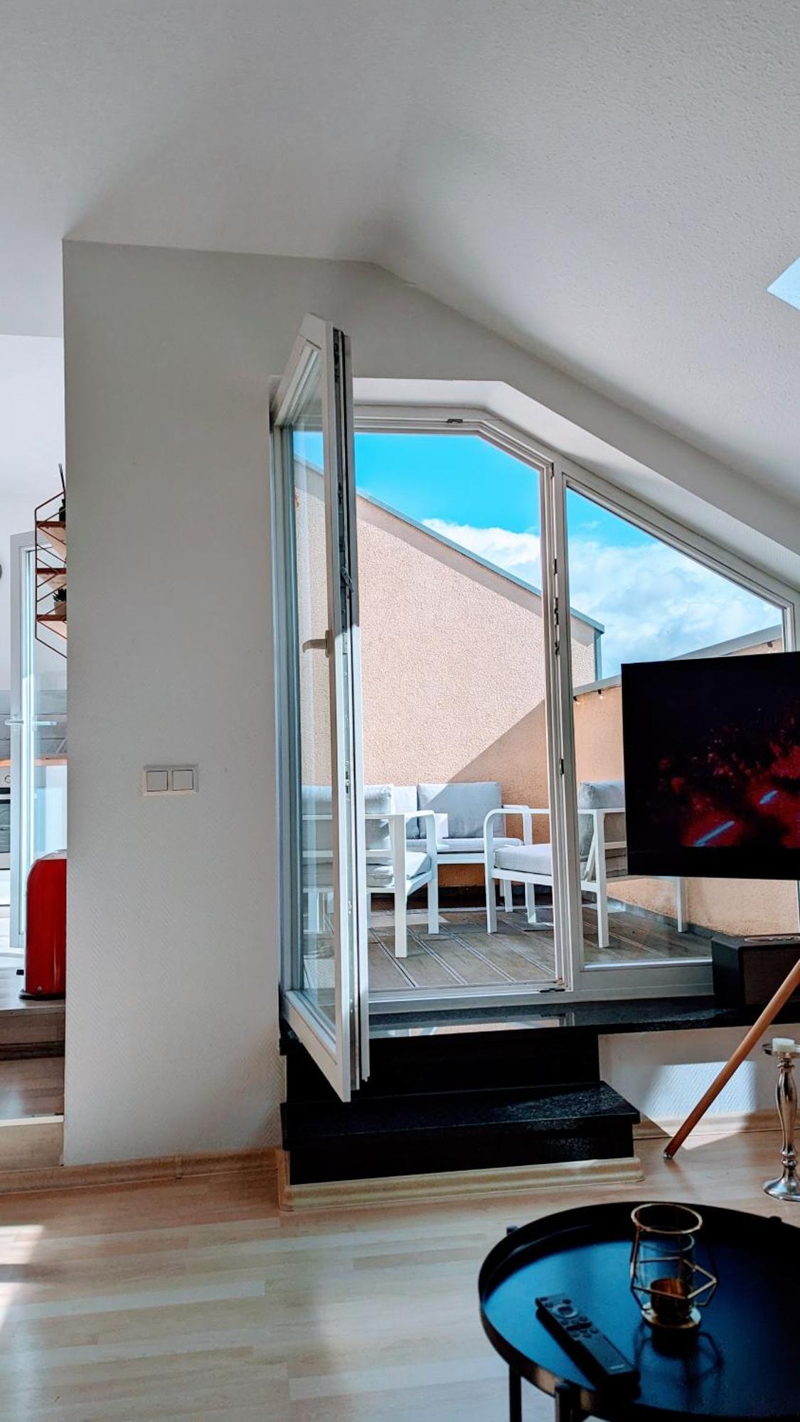 Apartment Rooftop Art Apartment, E-roller,ausblick,wlan,tv