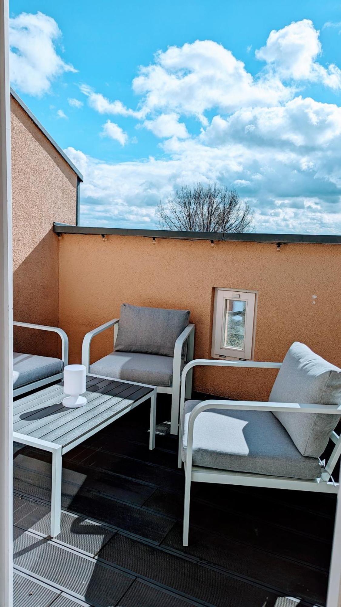 Rooftop Art Apartment, E-roller,ausblick,wlan,tv Apartment